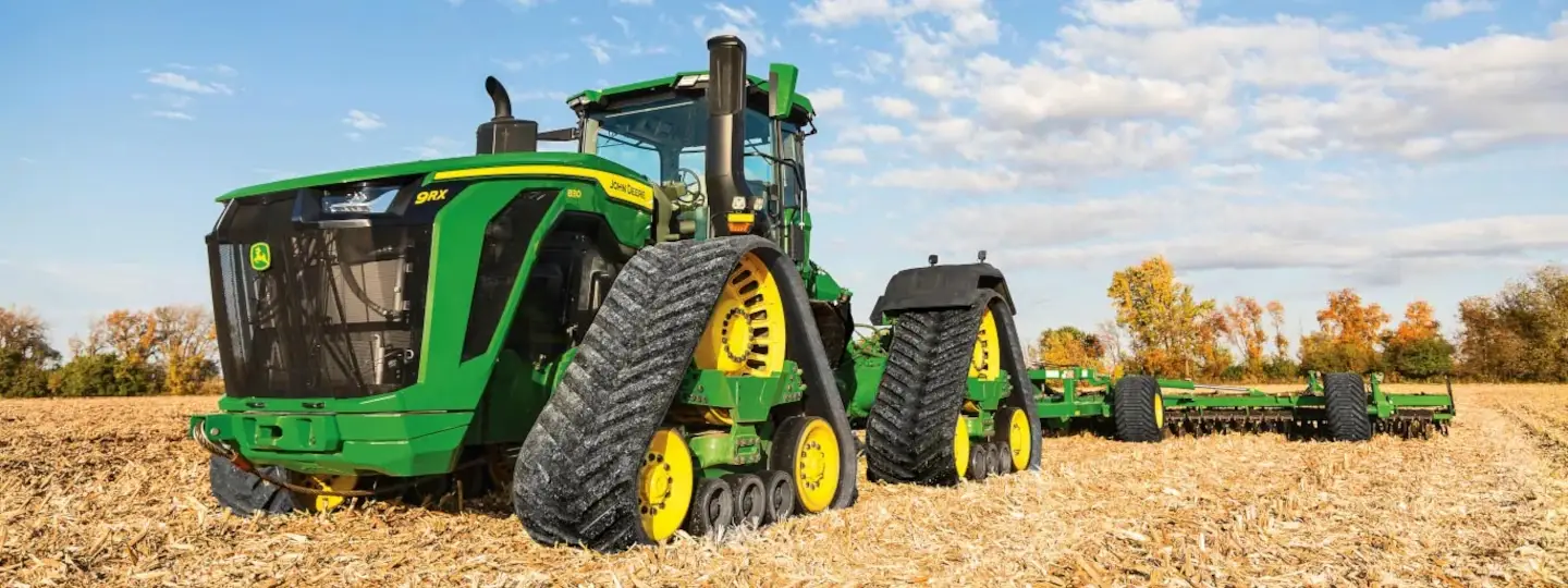 Traktorok mezőgazdasági gépek és alkatrészeik webáruháza