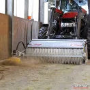 Seprőgép 2800mm kanalas Power Pro balodali oldalkefével, poliuretán kopóéllel Fliegl