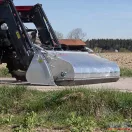 Seprőgép 2800mm kanalas Power Pro balodali oldalkefével, poliuretán kopóéllel Fliegl