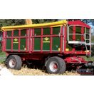 Strautmann két-tengelyes 18 to pótkocsi fa felépítménnyel