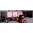 Strautmann két-tengelyes 18 to pótkocsi fa felépítménnyel